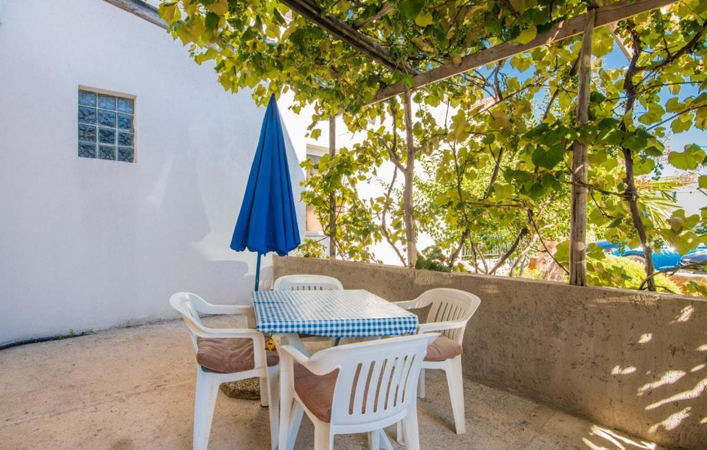 Apartmani Mile Veglia Exterior foto