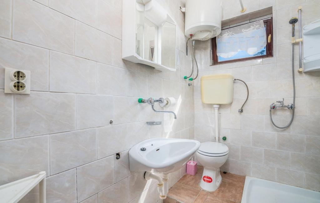Apartmani Mile Veglia Exterior foto