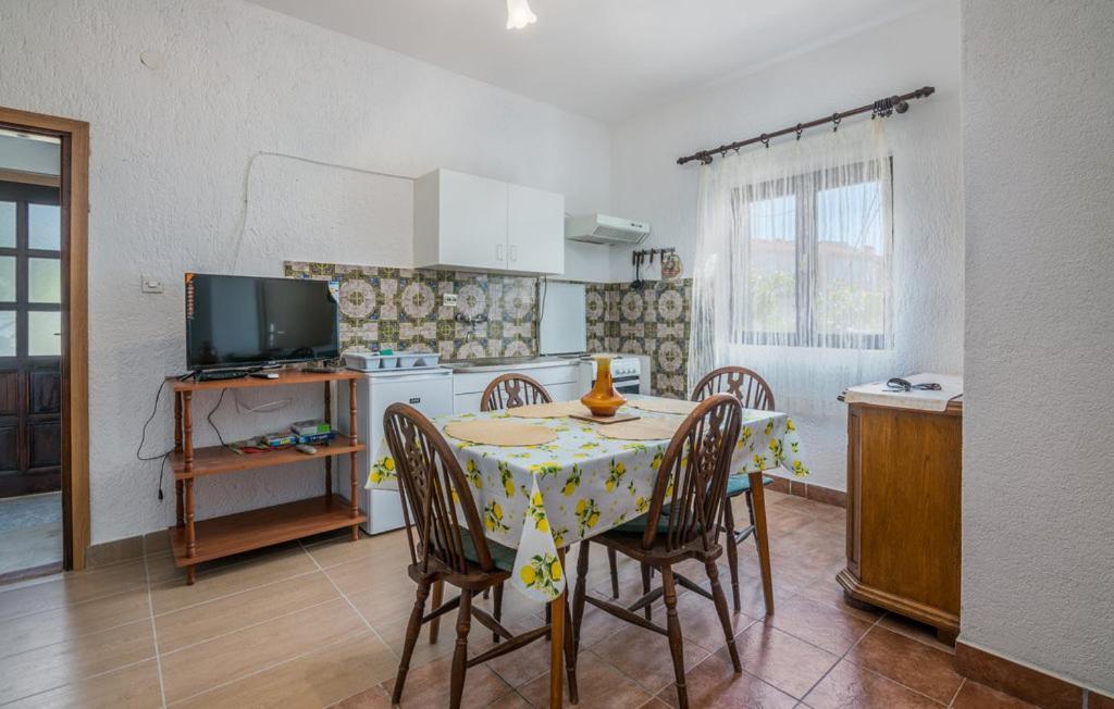 Apartmani Mile Veglia Exterior foto