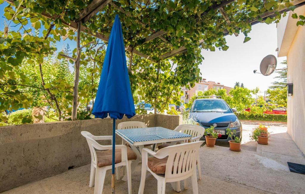 Apartmani Mile Veglia Exterior foto